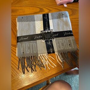 NWT Victoria Secret Winter Angel Scarf